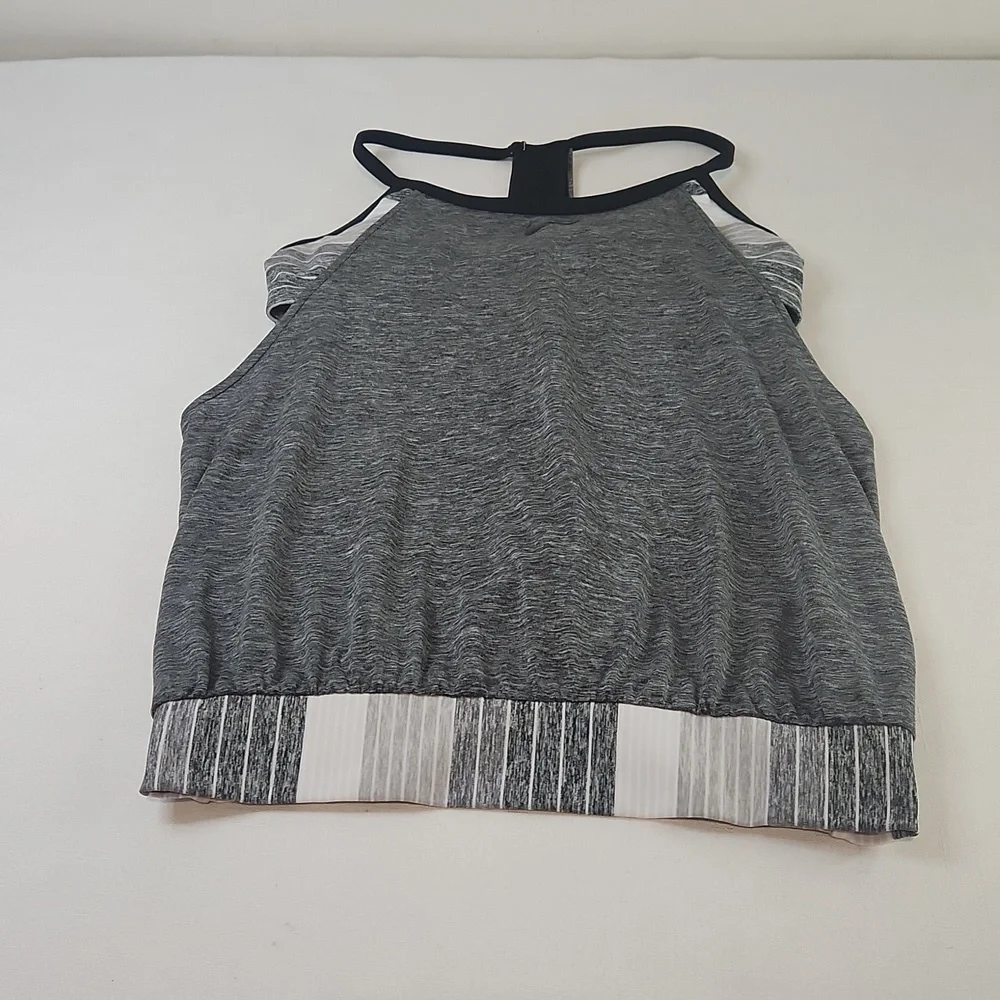 Nike gray tank top with built-in bralett. Size M